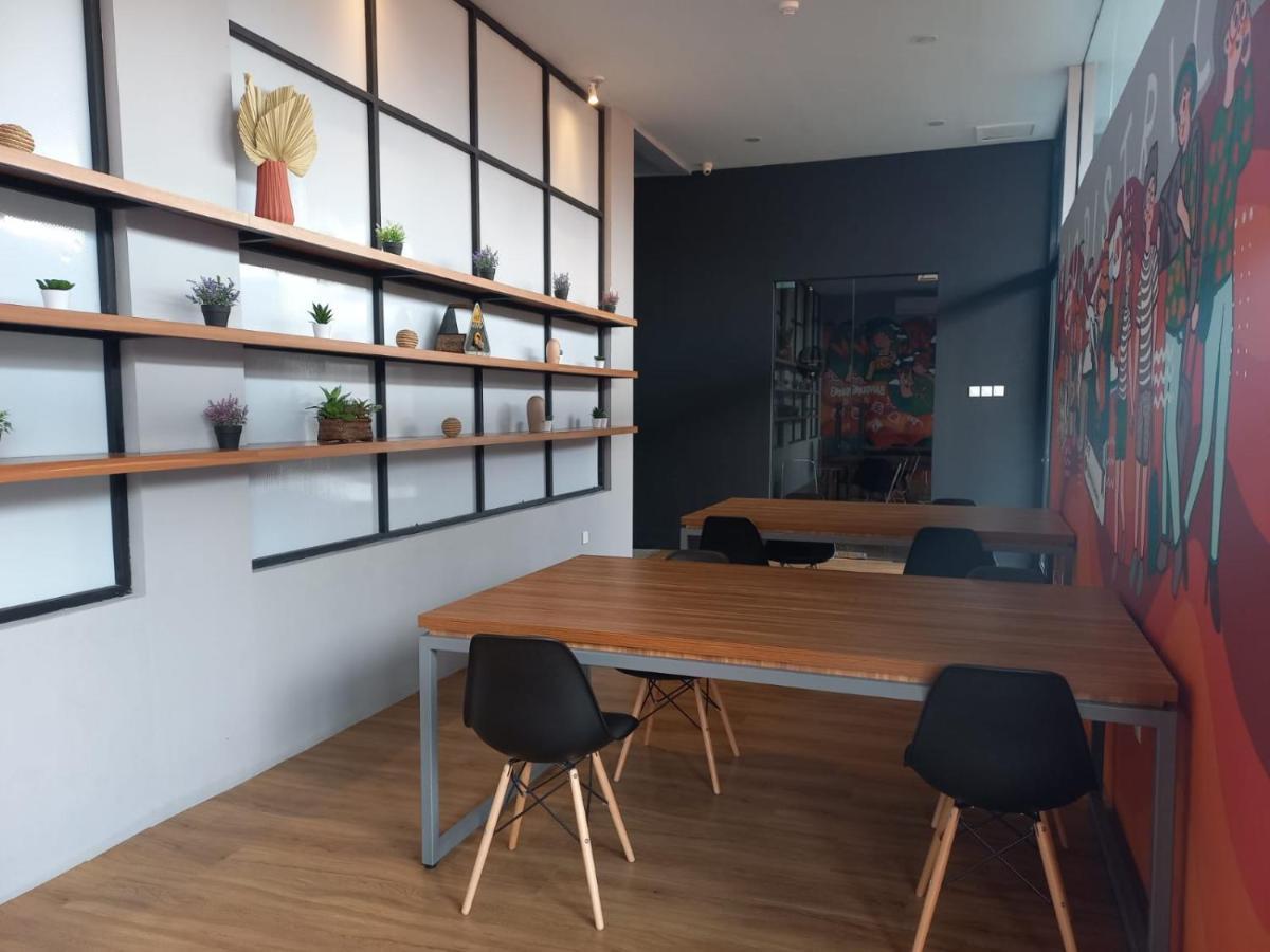 Nindya Biodistrict Hotel Bandung Bagian luar foto